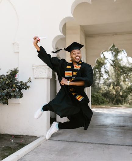 Купить диплом экономиста в Вязниках