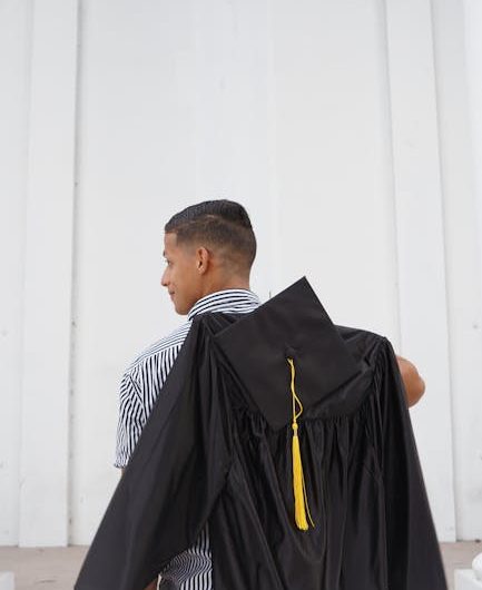 Купите диплом вуза с занесением в реестр быстро